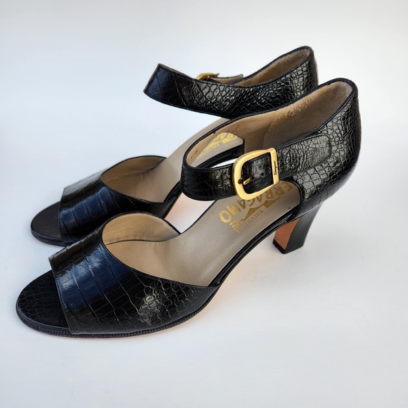 Salvatore Ferragamo Vintage 90s Crocodile Print Heels - Picture 3 of 8